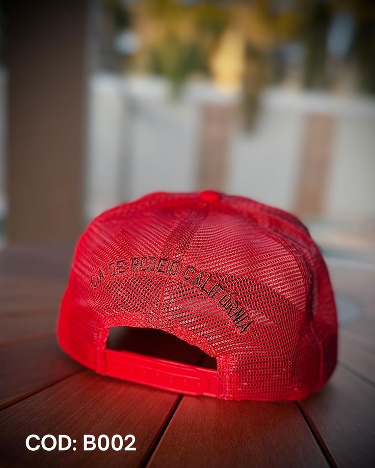 Boné Vermelho Tela